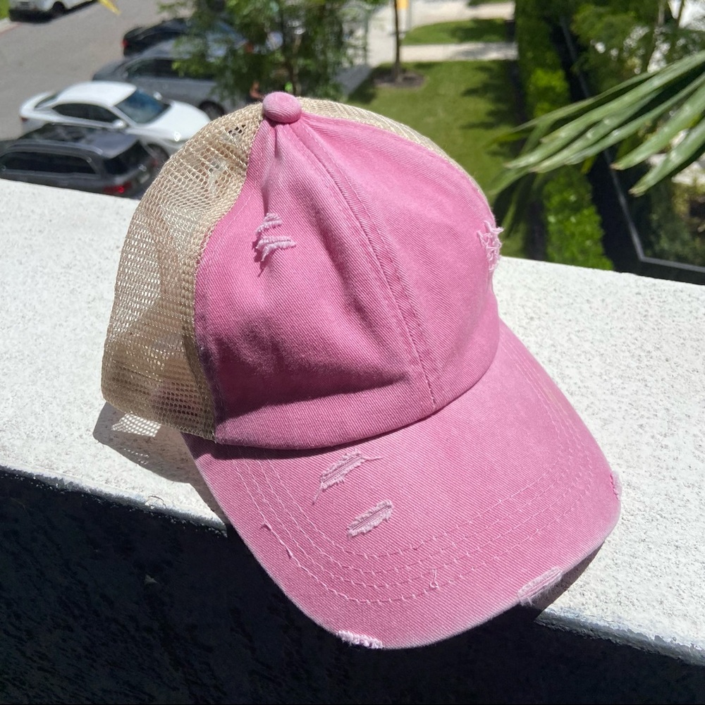 📣3 for $12!📣 Pony tail cross cross messy bun baseball hat
